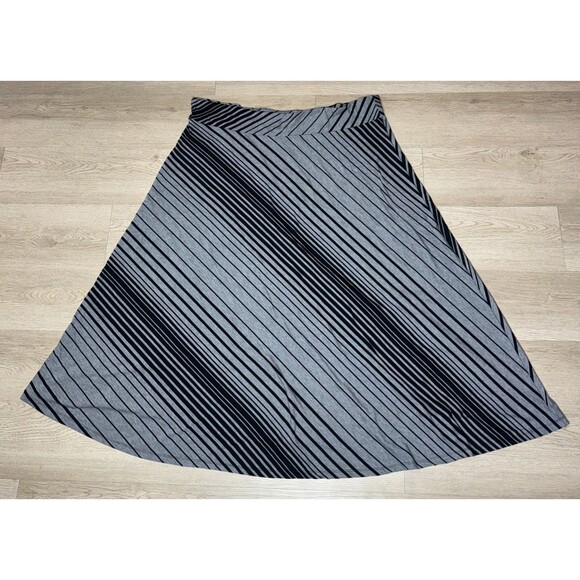 Womens Plus Size 2X Jaclyn Smith Black And Gray Striped Skirt Stretch Spandex - Picture 1 of 5